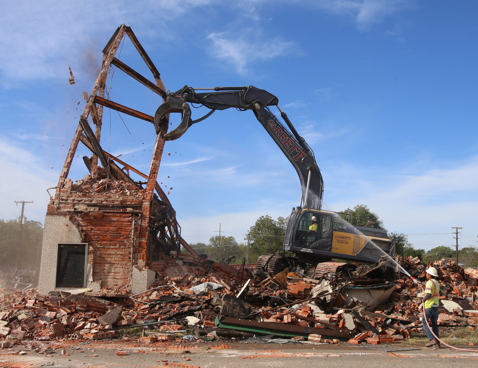 Demolition of 25th Street Theatre